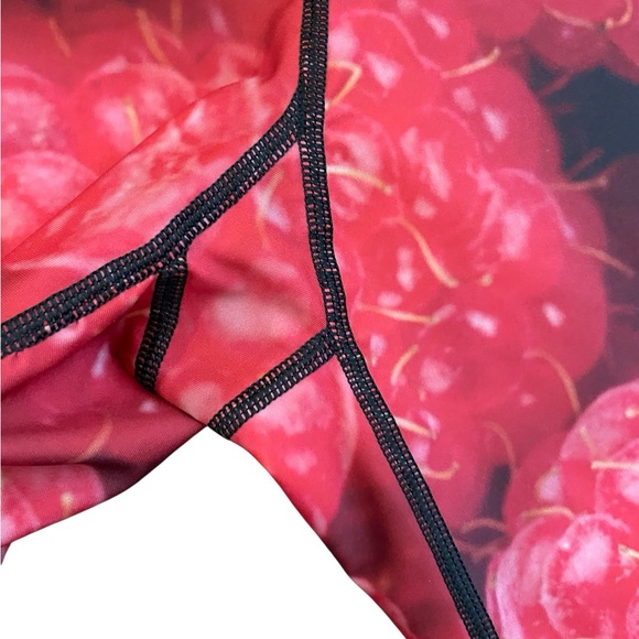 EAGLE ROCK WERKSHOP Raspberry Cropped Leggings - Picture 3 of 12